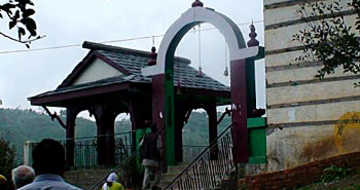 mahunag-temple-hpmandi